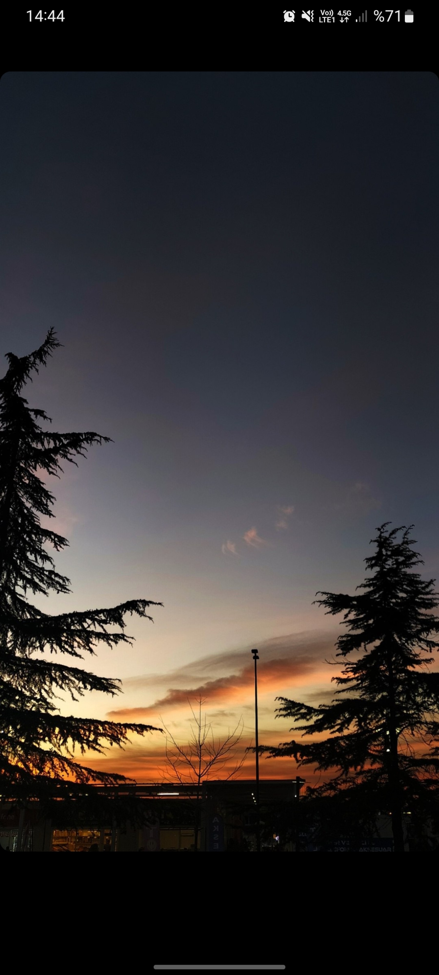 yanıkkagıtlar kapak fotoğrafı