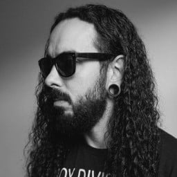 ufurukcu kedi profil fotoğrafı